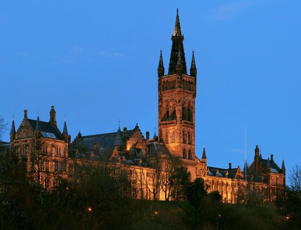 Nhà thờ lớn Glasgow là một minh chứng điển hình tuyệt đẹp cho phong cách kiến trúc Gô- tích từ thời Trung cổ 