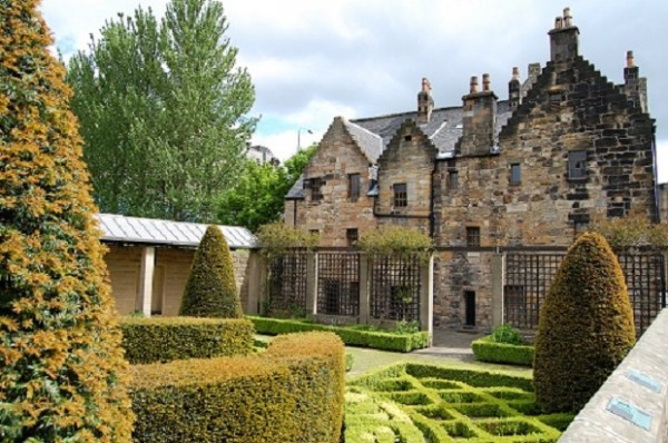 Provand’s Lordship - một trong những ngôi nhà cổ nổi tiếng ở Glasgow