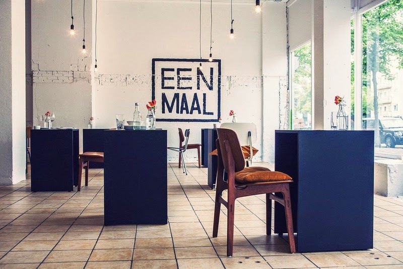 nhà hàng Eenmaal