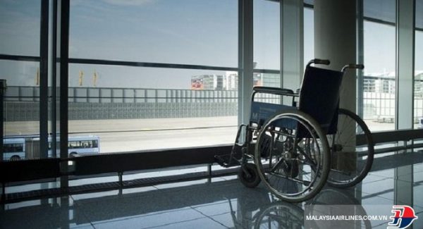 Malaysia quy định hành khách khuyết tật đi máy bay